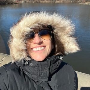 Meet your Posher, Toni